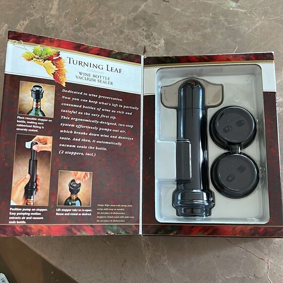 Turning leaf wine bottle vacuum sealer set- new in box - Picture 3 of 6